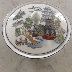 Asian Bowl with lid - Wedgwood